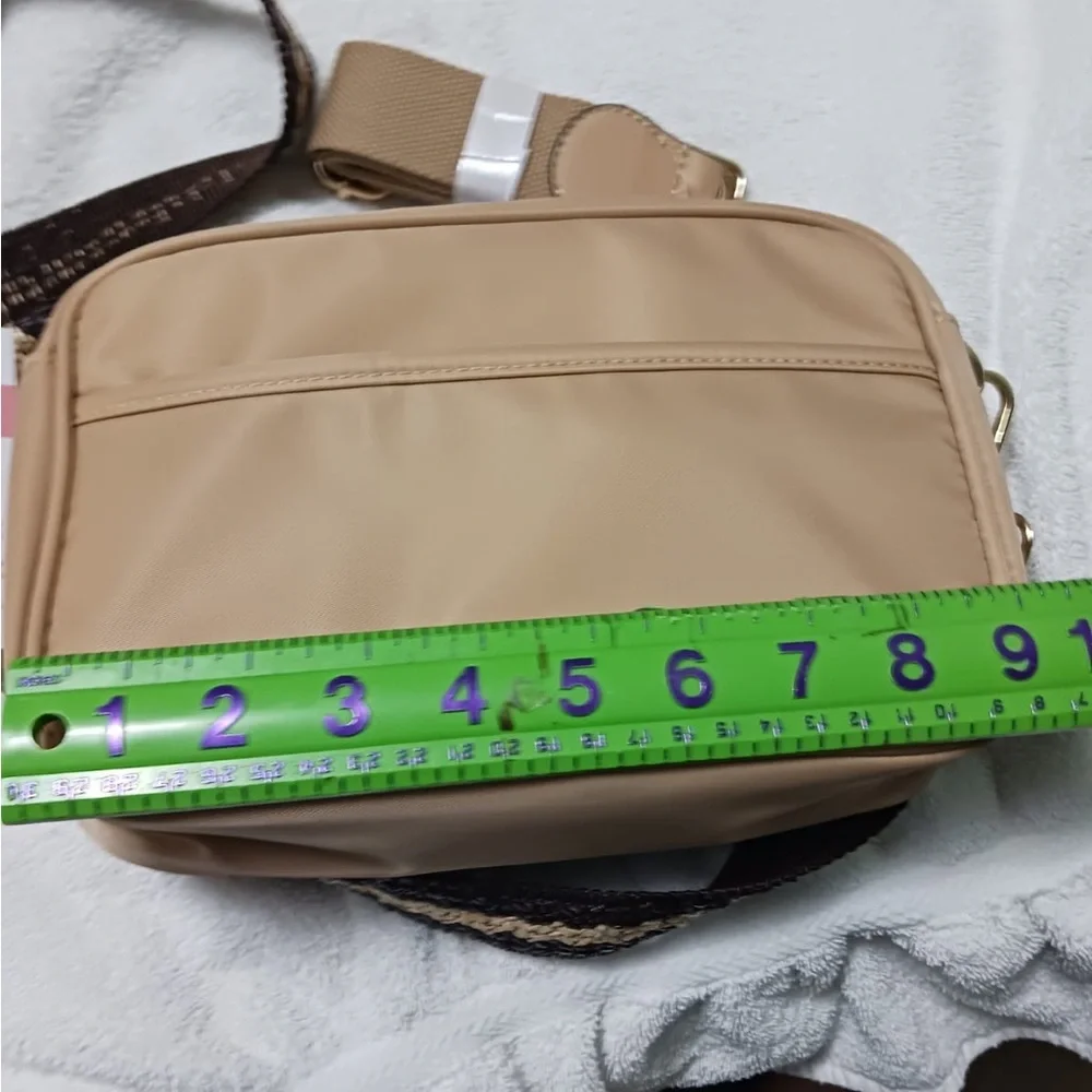 NEW- Unni Crossbody Bag with Straps